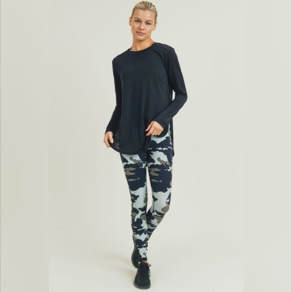 Jungle Camo Criss-Cross Strap Highwaist Leggings - Picture 6 of 8